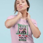 77-Never-Give-Up-on-Your-Dreams-White1